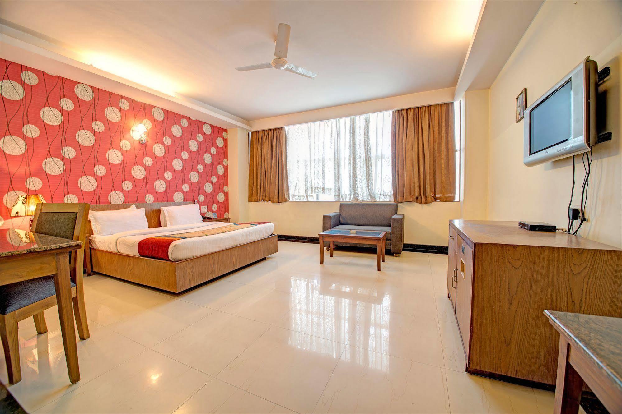 אמריצר Hotel Pr Residency מראה חיצוני תמונה
