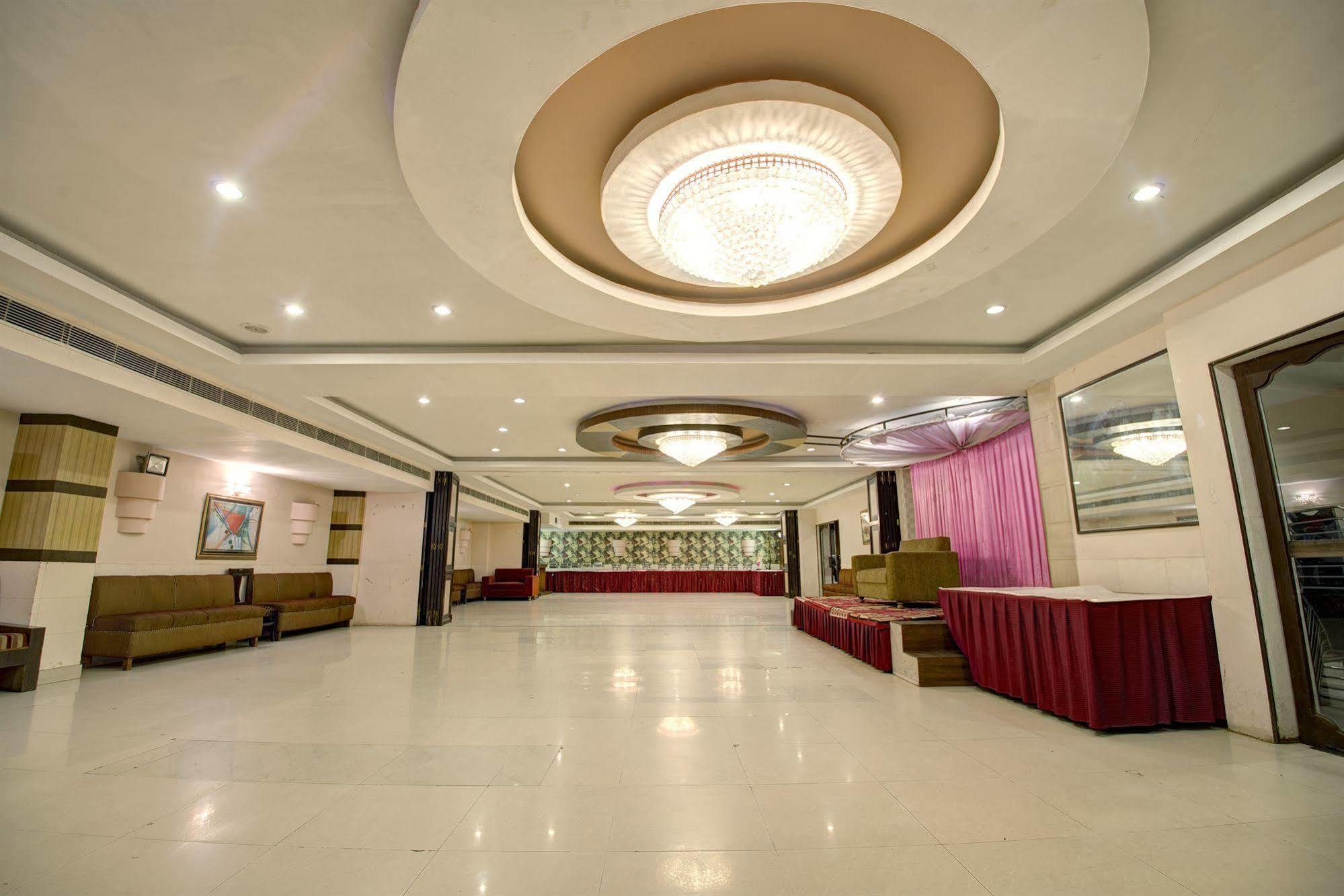 אמריצר Hotel Pr Residency מראה חיצוני תמונה