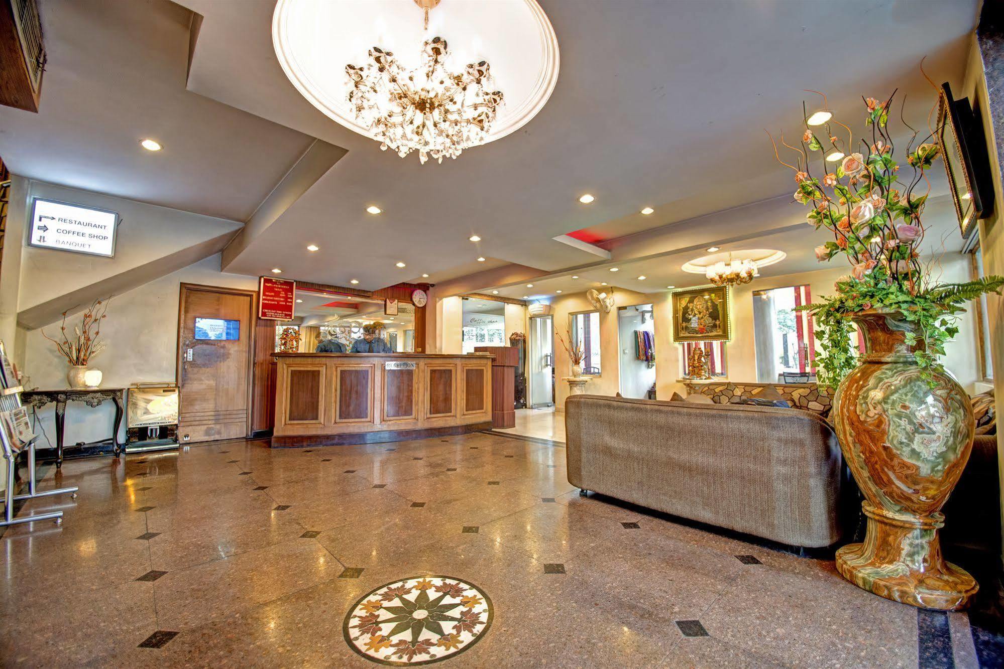 אמריצר Hotel Pr Residency מראה חיצוני תמונה